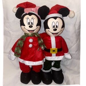 Disney’s Mickey & Minnie Mouse Christmas Holiday Door Porch Welcome Greeters set